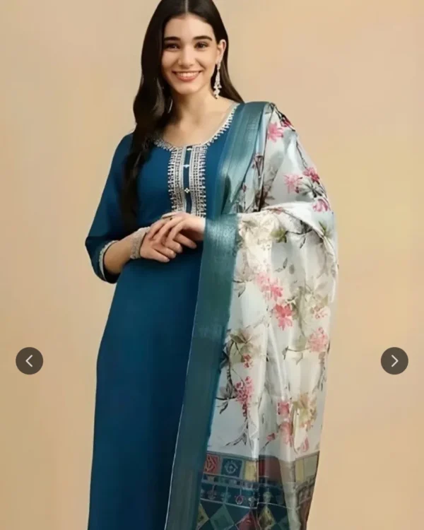 Women floral kurtha set